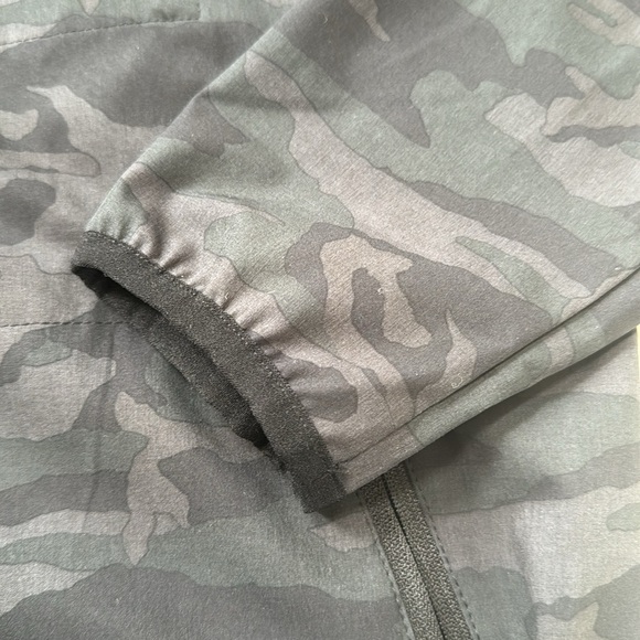 New Vuori Black Hooded Jacket for women size large - Picture 5 of 8